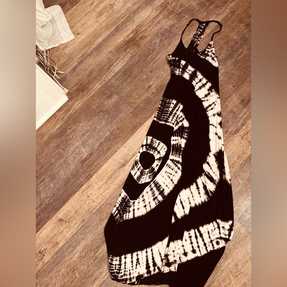 Phanuel Monochrome Tie-Dye maxi dress black and white